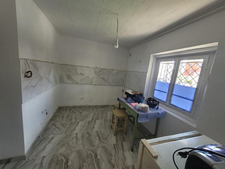 Apartament cu 3 camere decomandat în Ultracentral
