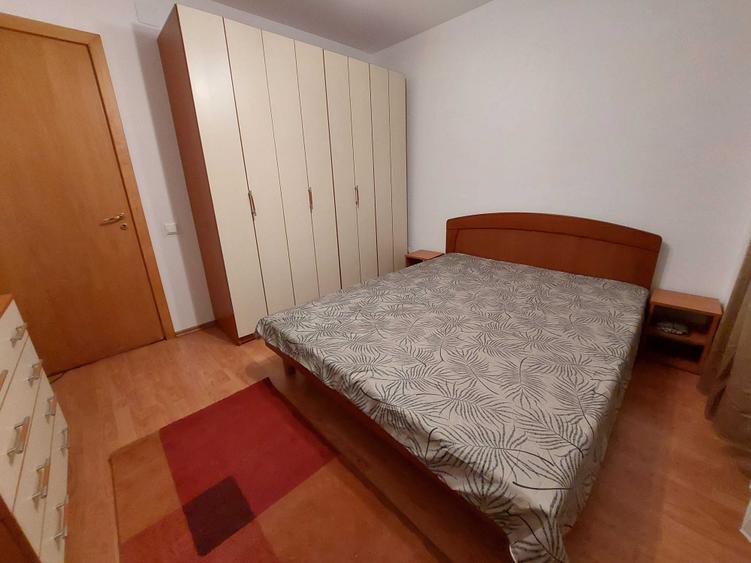 Apartament cu 2 camere decomandat în Titulescu