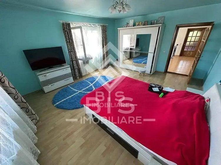Casă individuală cu 11 camere cu Teren 1000 Mp în Sud-Vest
