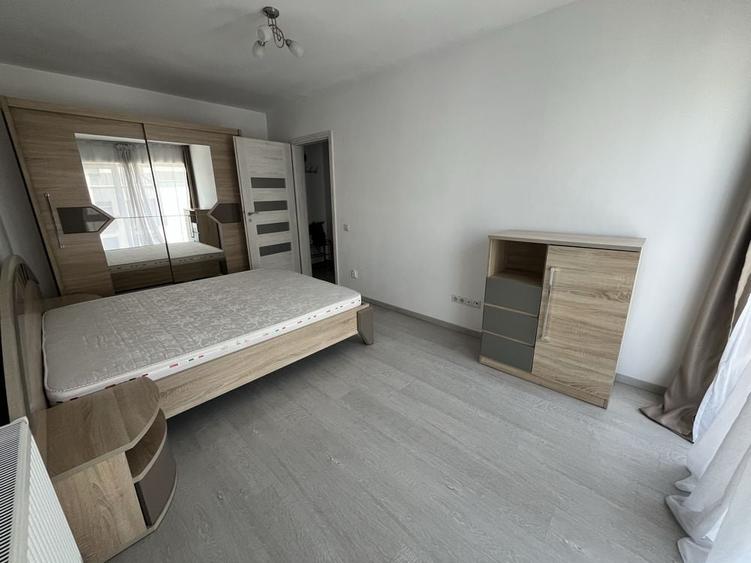 Apartament cu 2 camere semidecomandat în Dosu Bricii