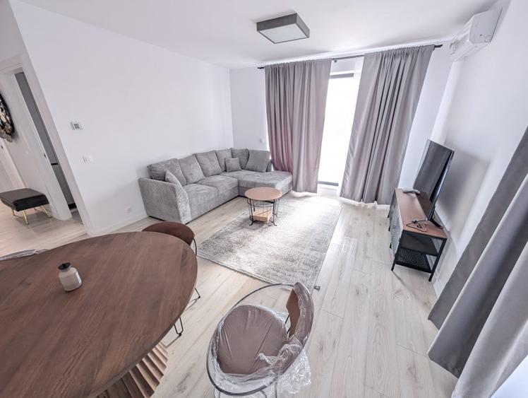 Apartament cu 2 camere decomandat, mobilat în Băneasa