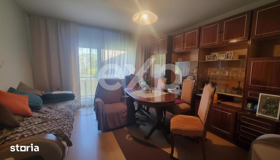 Apartament cu 4 camere decomandat în Dâmbul Rotund