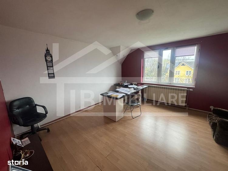 Casă cu 4 camere în Vulcan