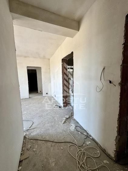 Apartament cu 3 camere semidecomandat în Calea Urseni