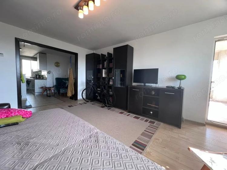 Apartament cu 3 camere decomandat în Dorobanți
