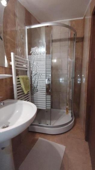 Apartament cu 4 camere în Parcul Carol