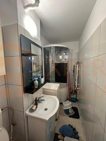 Apartament cu 3 camere semidecomandat în Tomis Nord