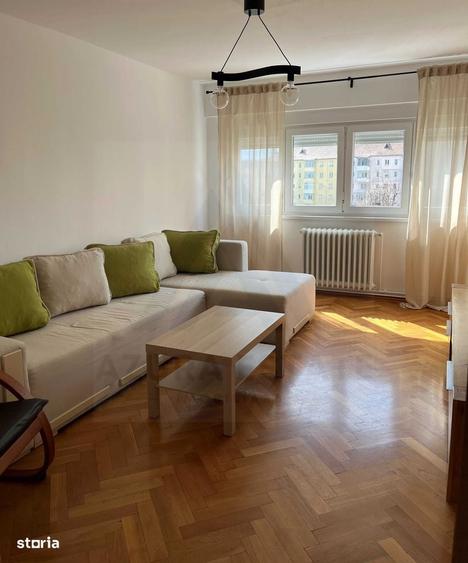 Apartament cu 3 camere decomandat în Mihai Viteazul