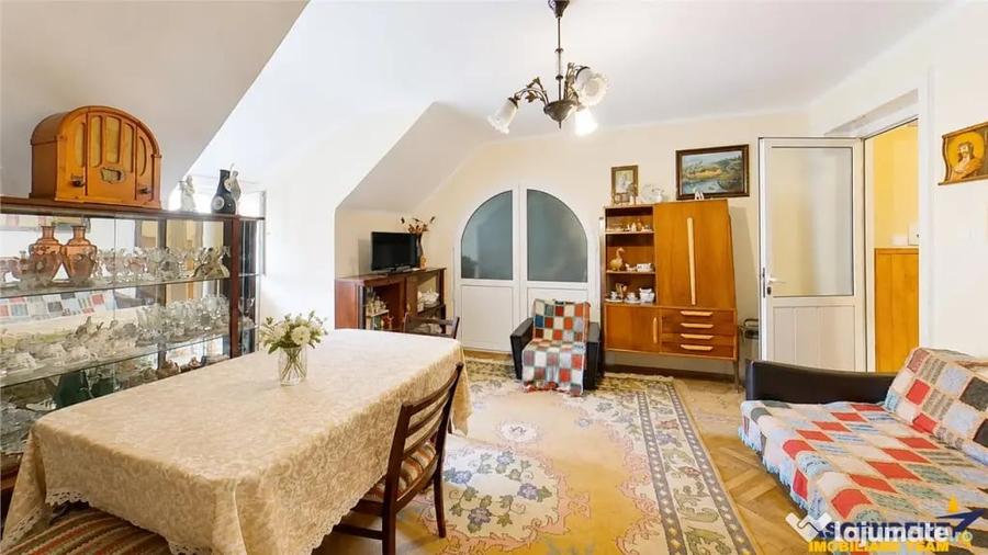 Apartament cu 2 camere nedecomandat în Central