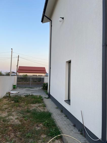 Duplex cu 4 camere cu Canalizare în Cornetu