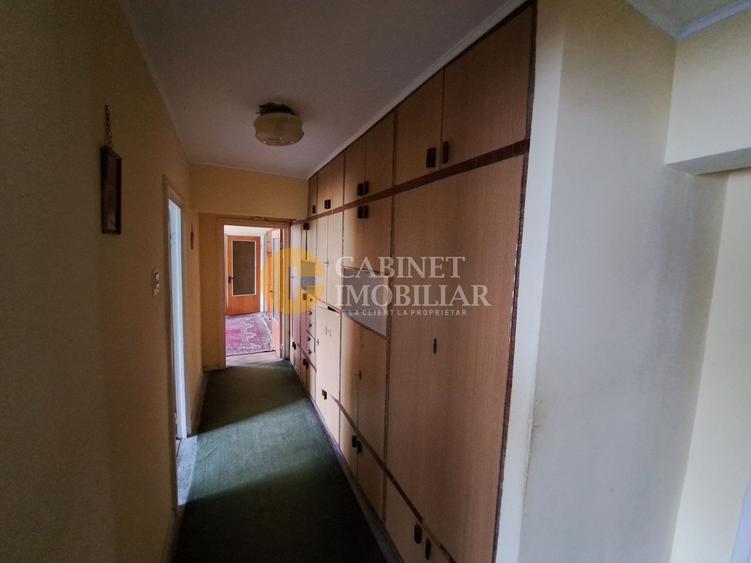 Apartament cu 4 camere semidecomandat, mobilat în Bd. Independenței