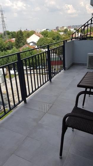 Apartament cu 2 camere decomandat, mobilat în Central