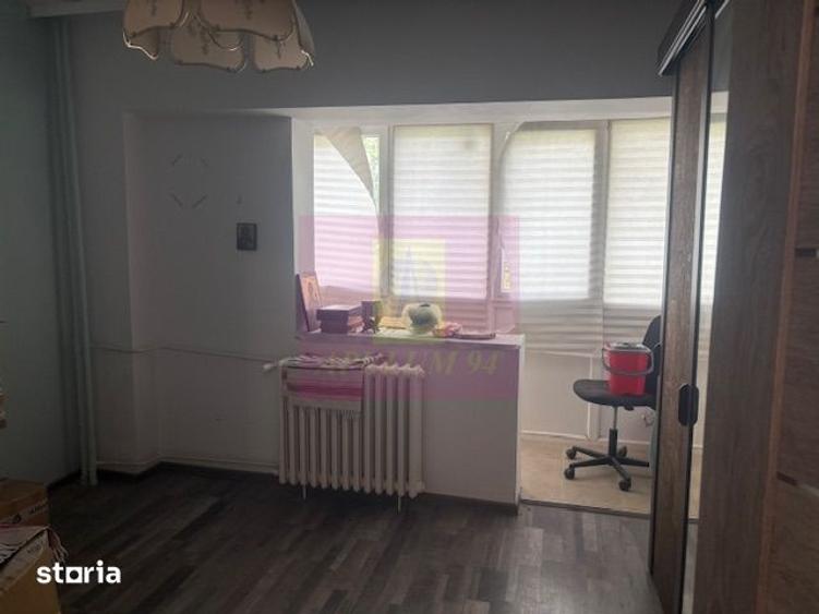 Apartament cu 3 camere decomandat în Pantelimon