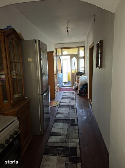 Casă cu 3 camere cu Teren 3000 Mp în Vârvor