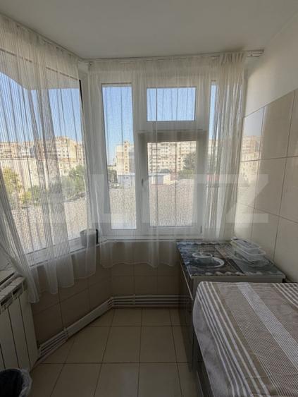 Apartament cu 2 camere decomandat în Micro 17