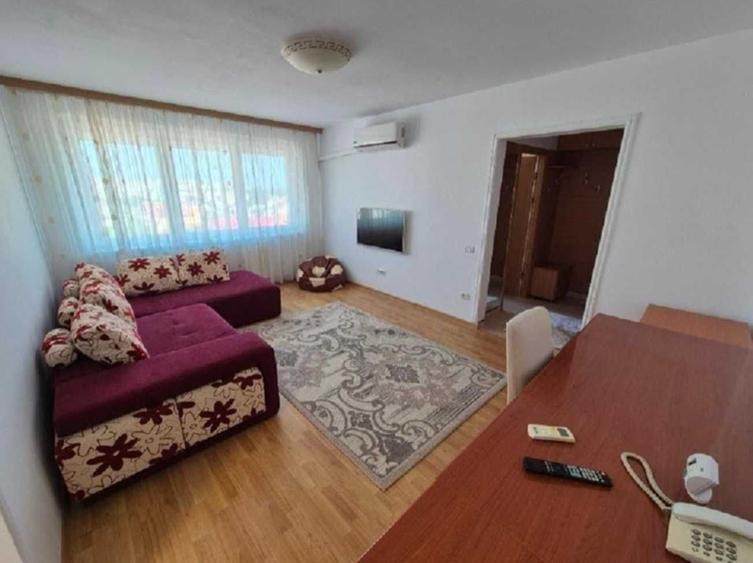 Apartament cu 2 camere semidecomandat, mobilat în Tomis II