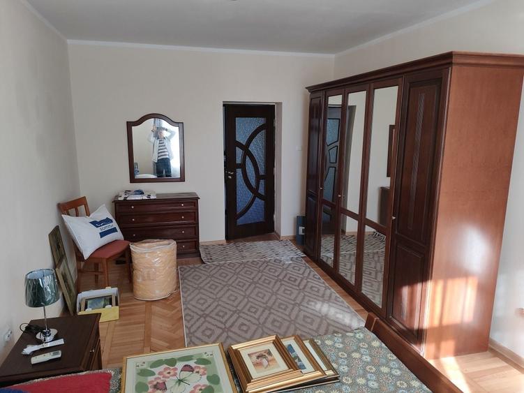 Apartament cu 2 camere decomandat în Ultracentral