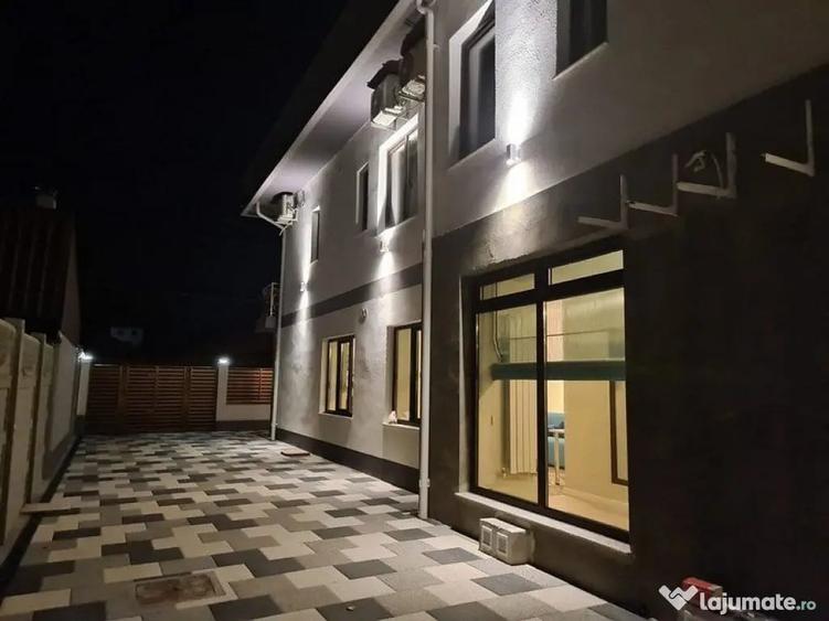 Casă cu 7 camere cu Teren 300 Mp în Faleză