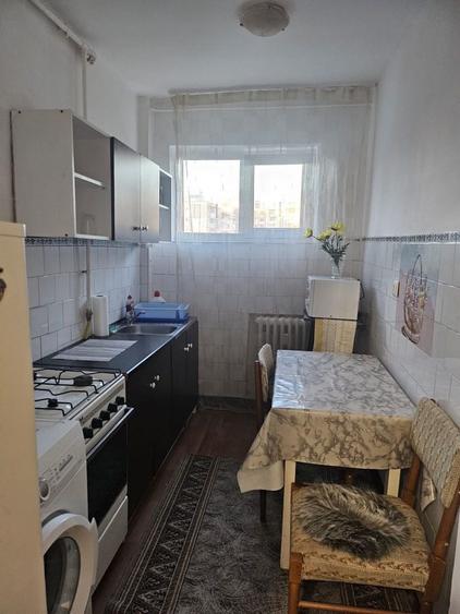 Apartament cu 2 camere semidecomandat în Exterior Vest