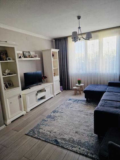 Duplex cu 4 camere cu Canalizare în Centura