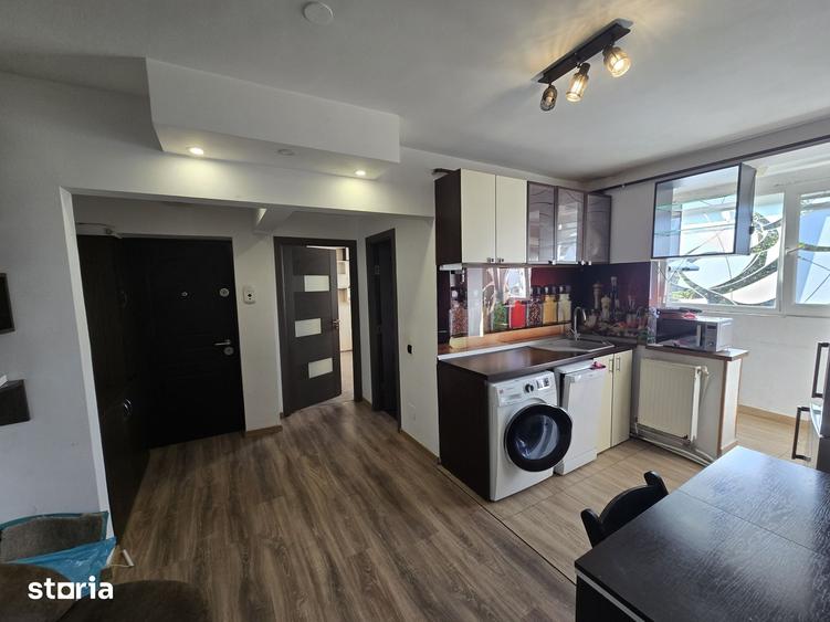 Apartament cu 2 camere decomandat în Precista