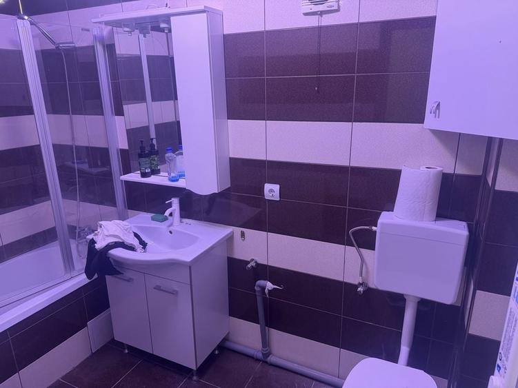 Apartament cu 2 camere decomandat în Exterior Vest