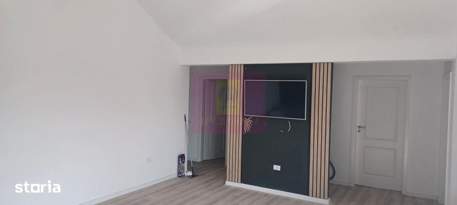 Casă cu 4 camere cu Teren 500 Mp în Tărtășești