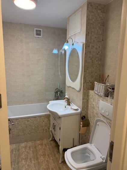 Apartament cu 3 camere decomandat în Nord