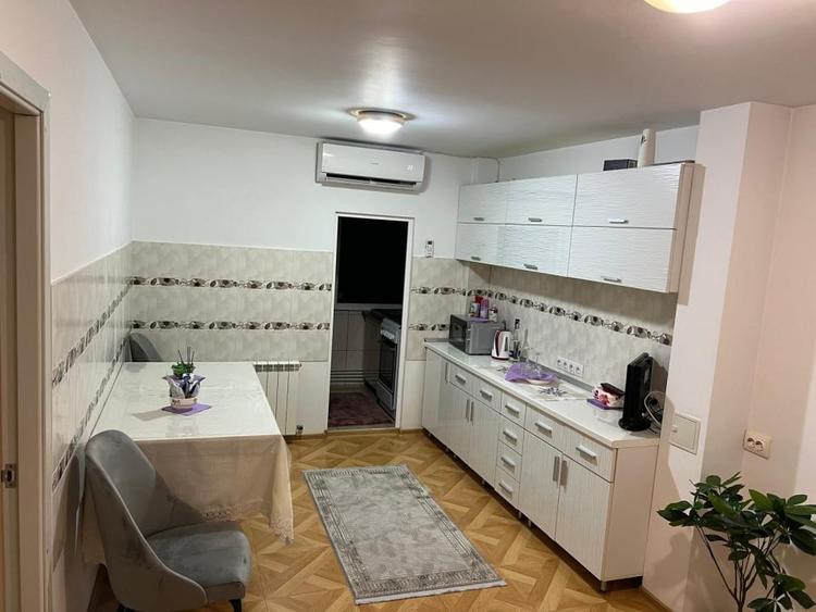 Apartament cu 2 camere decomandat, mobilat în E3
