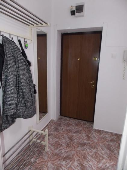 Apartament cu 3 camere circular în Drumul Taberei