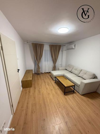 Apartament cu 2 camere decomandat, mobilat în Tei