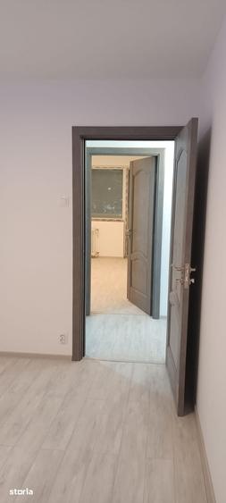 Apartament cu 3 camere în Drumul Taberei