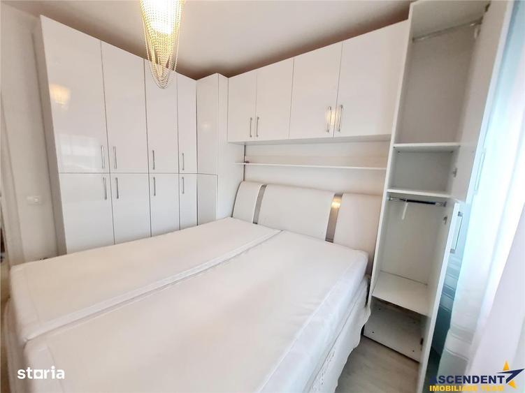 Apartament cu 3 camere decomandat, mobilat în Central