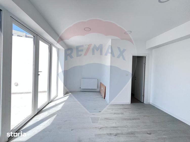 Spațiu comercial, de 102 mp, în Lizeanu
