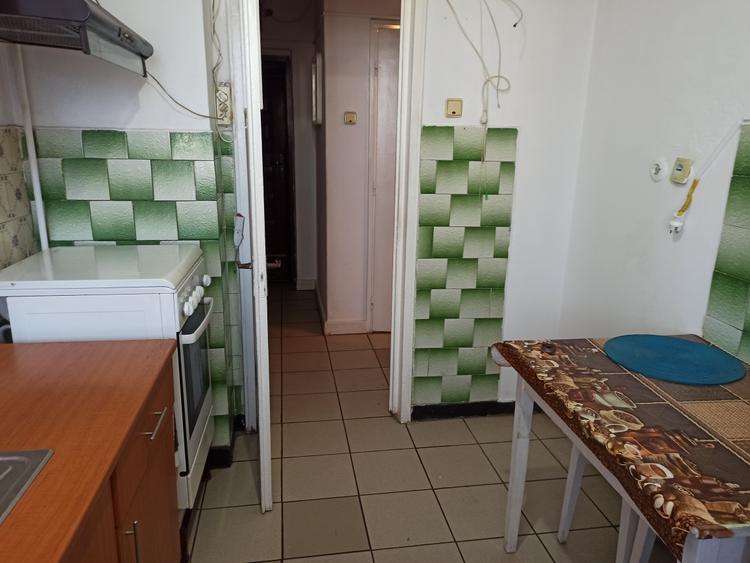 Apartament cu 2 camere semidecomandat în Calea București