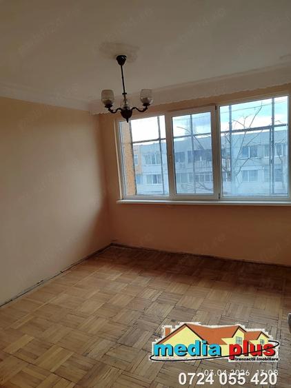 Apartament 3 camere de vanzare Micro 16 suprfata?a totala 70 mp, pre? 57.000 - 7