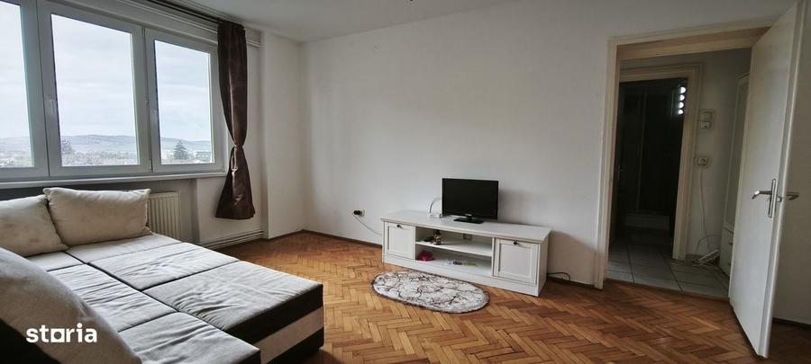 Apartament cu 2 camere nedecomandat în Cornișa