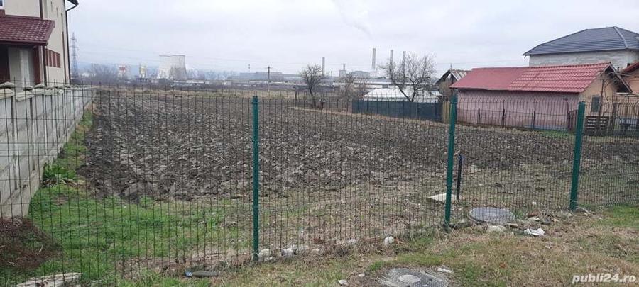 Teren de 3000 mp, în Central
