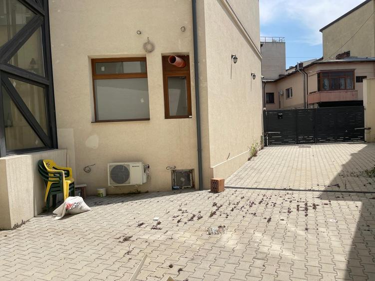 Birou, de 856.09997558594 mp, în Ștefan cel Mare