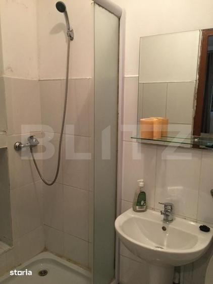 Casă cu 5 camere cu Teren 1000 Mp în Est