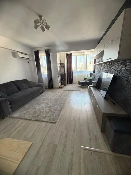 Apartament cu 2 camere decomandat în Tomis Plus
