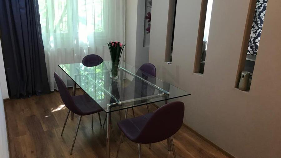 Apartament cu 2 camere decomandat, mobilat în 13 Septembrie