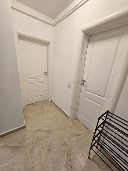 Apartament cu 2 camere semidecomandat, mobilat în Sebastian
