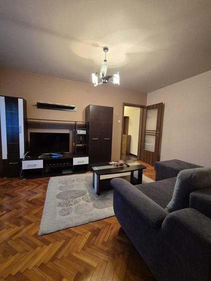 Apartament cu 2 camere semidecomandat în Spitalul Județean