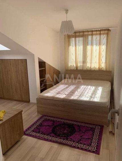 Apartament cu 3 camere semidecomandat, mobilat în Florești