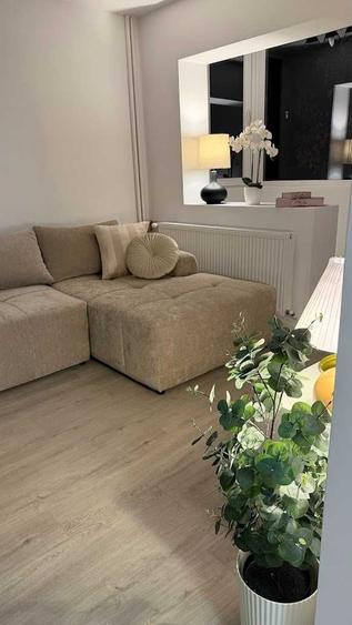 Apartament cu 4 camere semidecomandat în Ștefan cel Mare