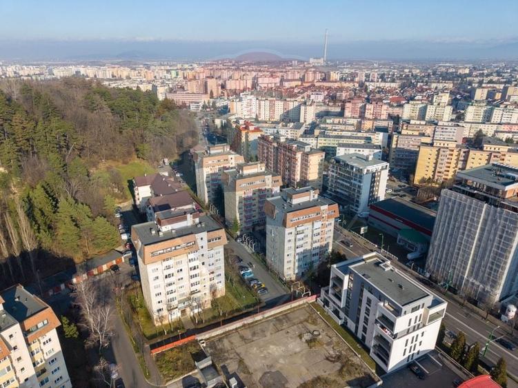 Apartament cu 2 camere decomandat, mobilat în Răcădău