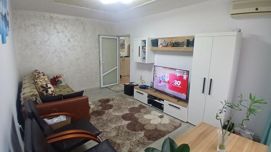Apartament cu 2 camere decomandat în Dorobanți