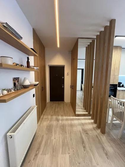Apartament cu 3 camere semidecomandat, mobilat în Florești — fotografia 3
