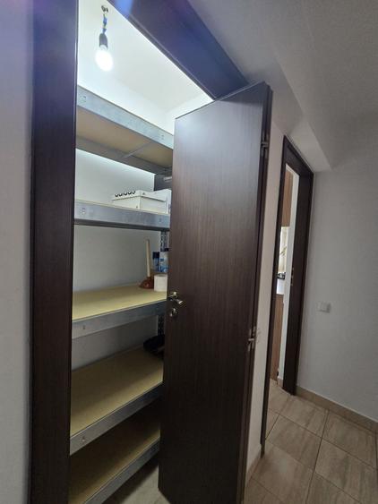 Garsonieră decomandată în Podul de Fier